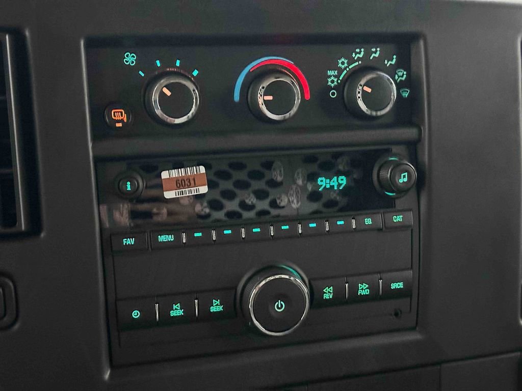 2025 Chevrolet Express Cargo Work Van - Photo 20