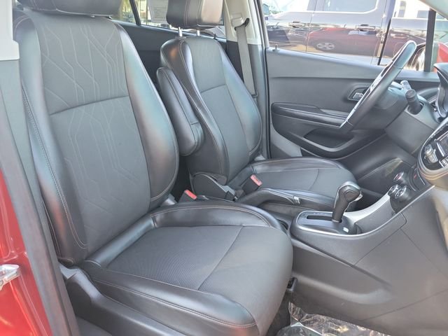 Used 2022 Red Chevrolet LT image 22