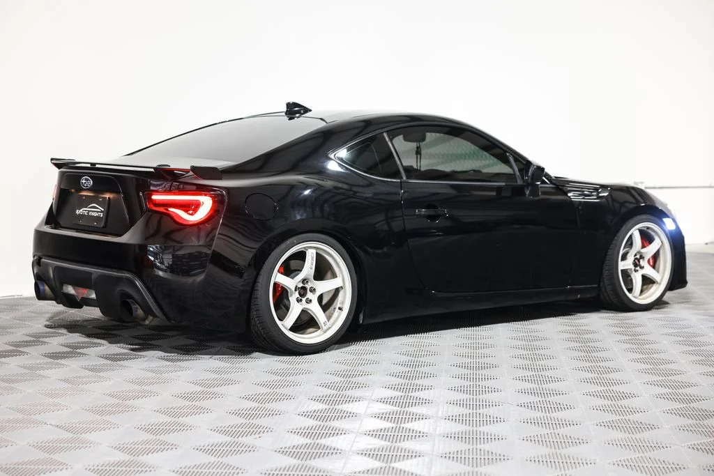 Used 2018 Black Subaru Limited image 7