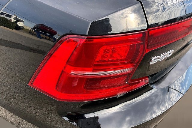 Used 2018 Black Stone Volvo T5 Momentum image 26
