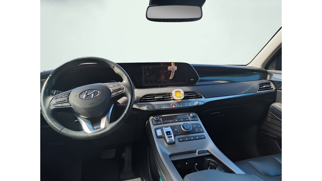 Used 2021 Black Hyundai Limited image 13