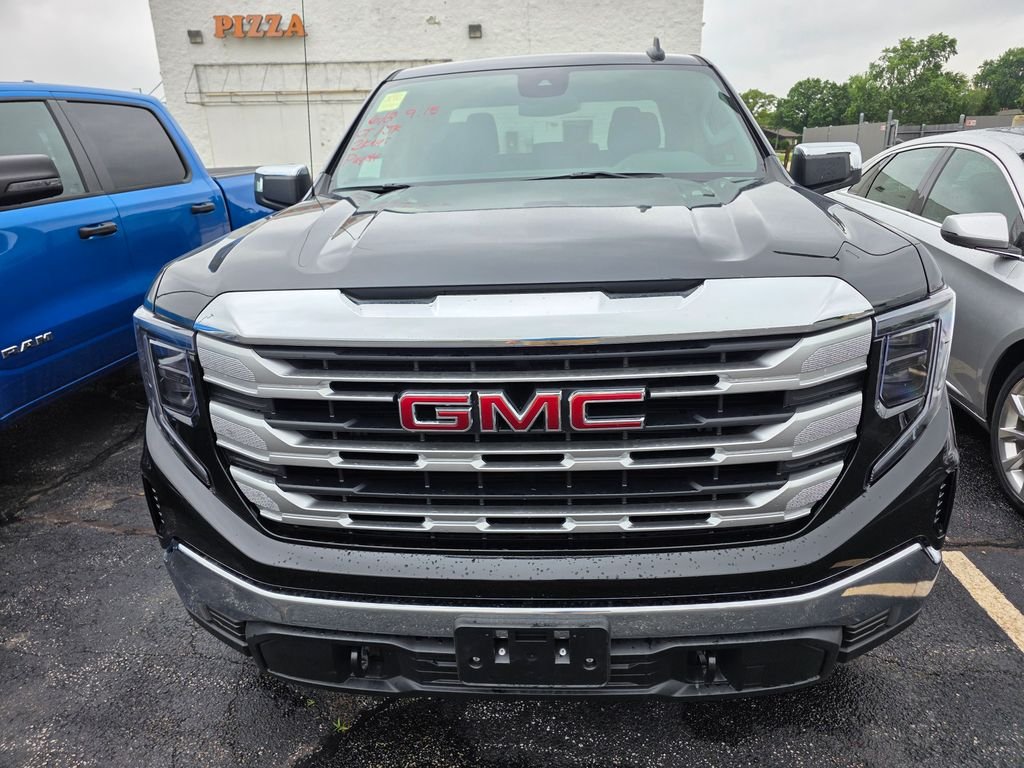2026 GMC Sierra 4WD Double Cab Standard Box SLE's photo