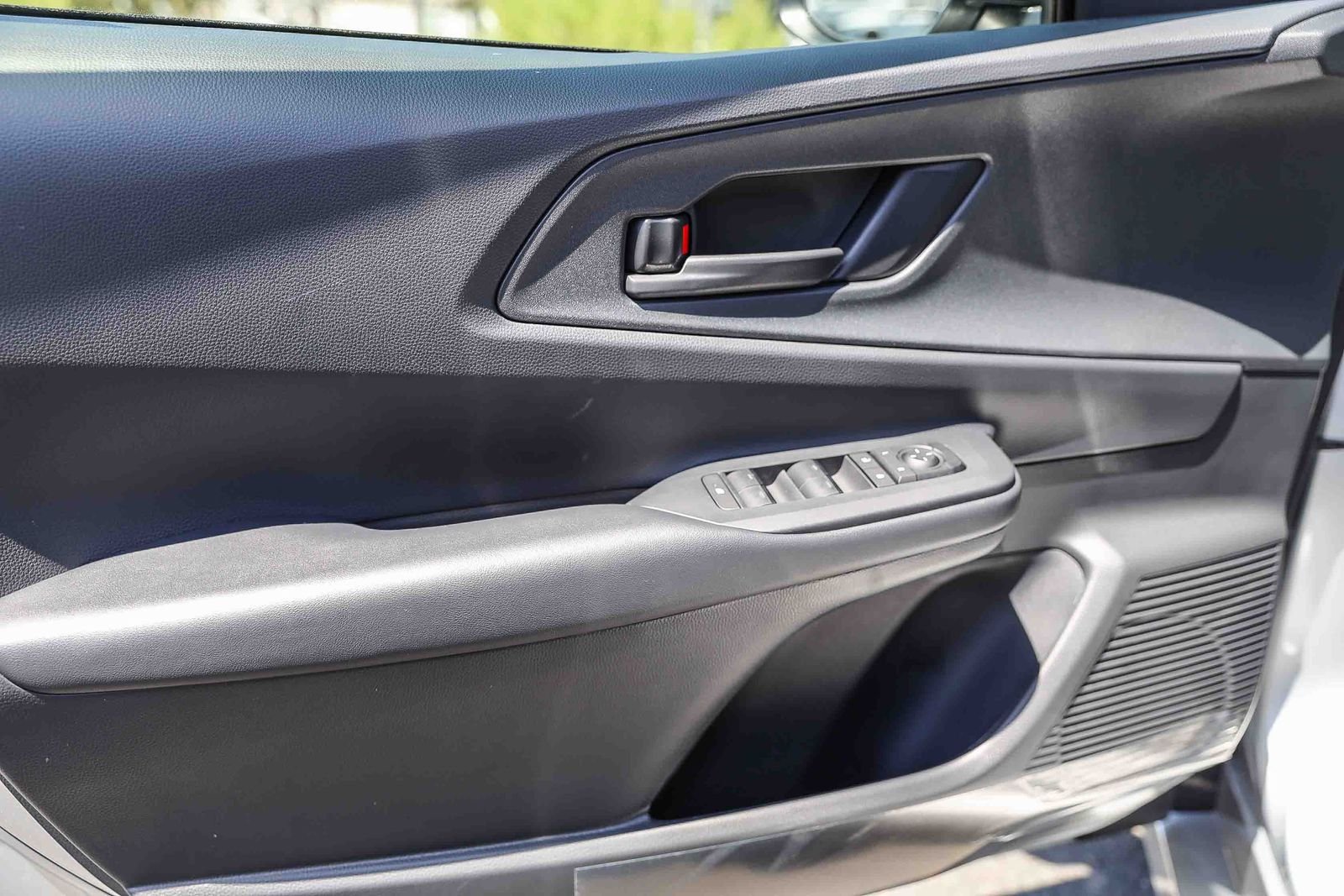 2026 Toyota Prius Plug-in Hybrid SE - Photo 20