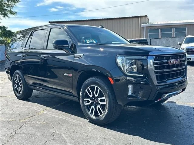 2023 GMC Yukon 4WD AT4's photo