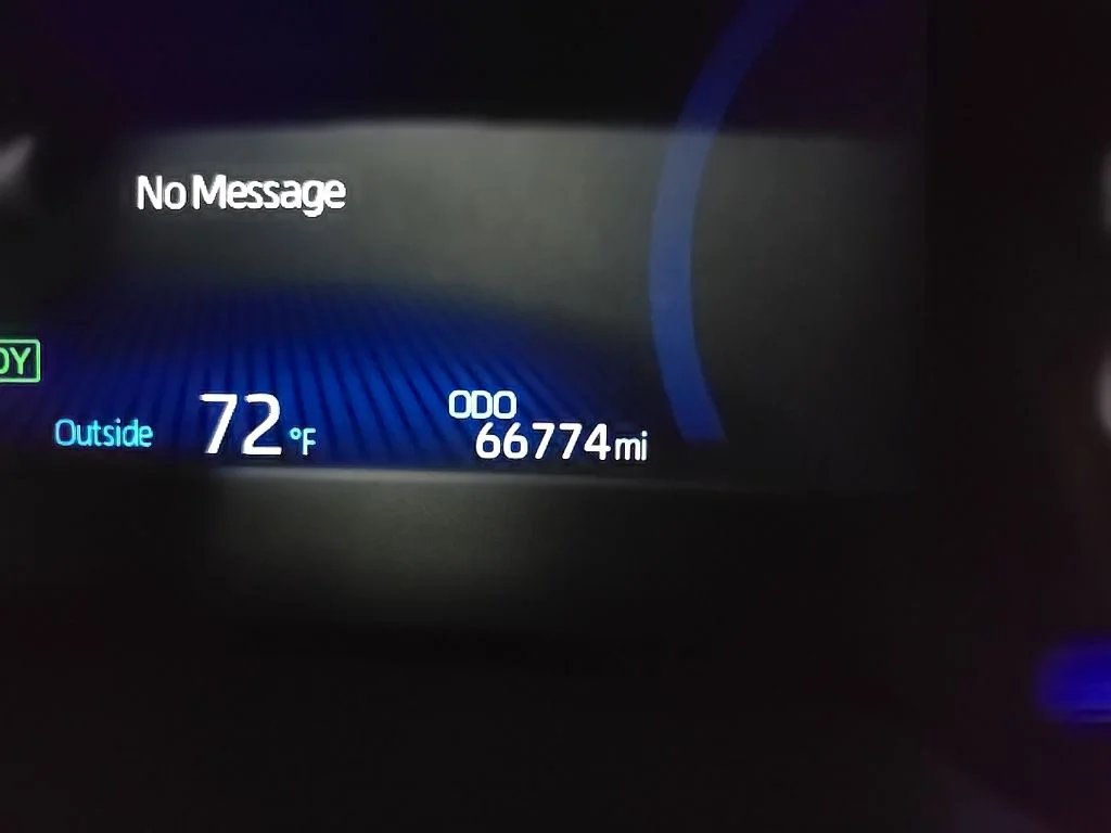 Used 2021  Toyota LE image 22