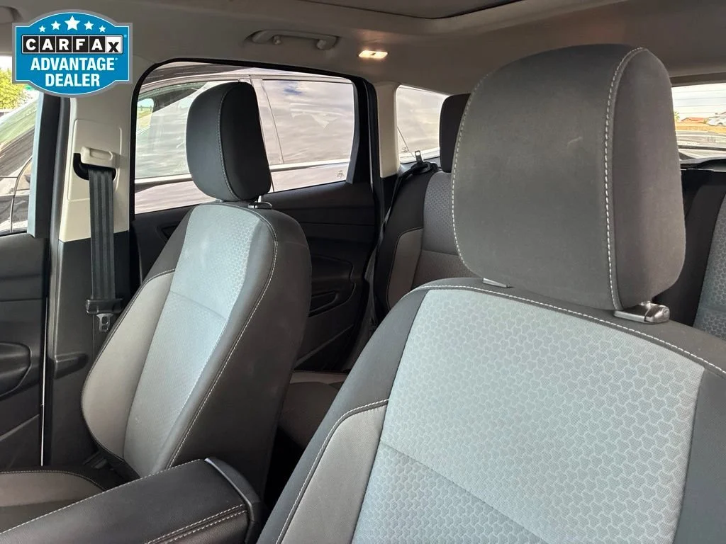 Used 2018 Oxford White Ford SE image 7