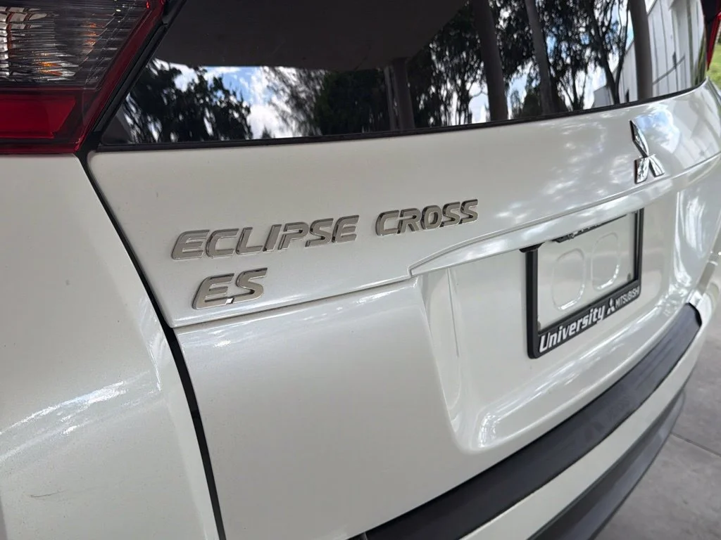 Used 2020 White Mitsubishi ES image 14