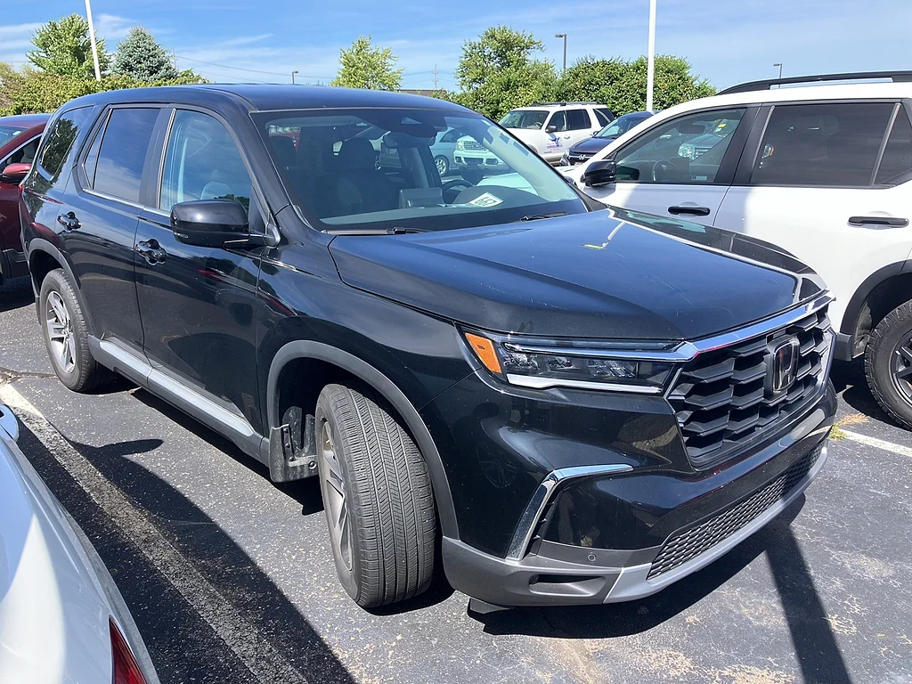 2025 Honda Pilot EX-L, photo 2 of 2