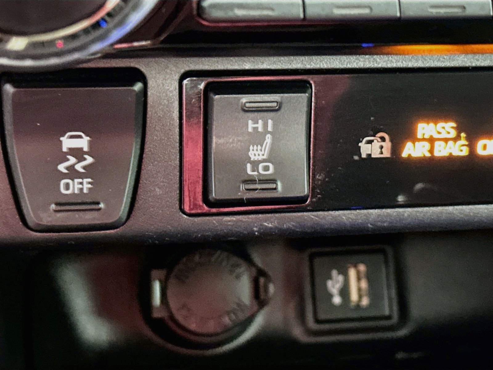 Used 2024 Ice Toyota XLE image 20