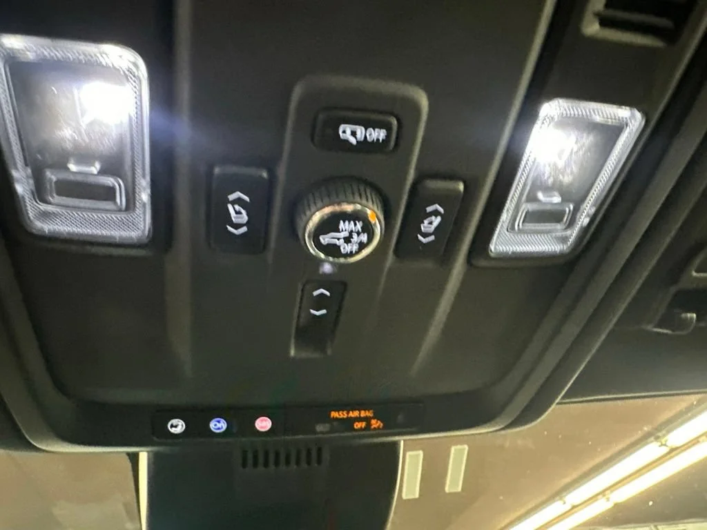 Used 2025 Black Chevrolet Premier image 29