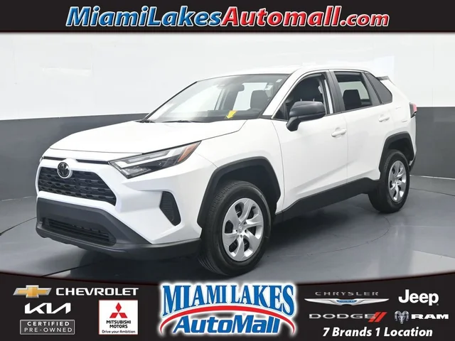 2025 Toyota RAV4 LE