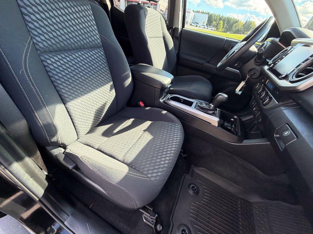 Certified Used 2021 Midnight Black Metallic Toyota SR5 image 34