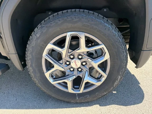 New 2026 Onyx Black GMC SLT image 26