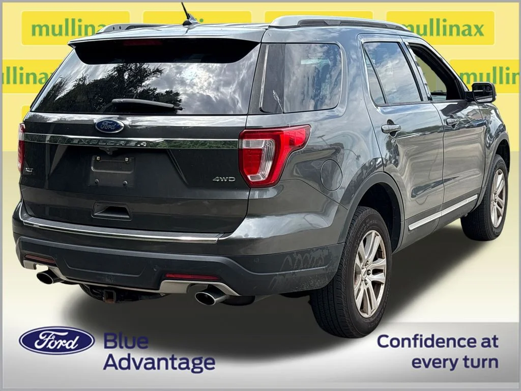 Certified Used 2018 Gray Ford XLT image 4