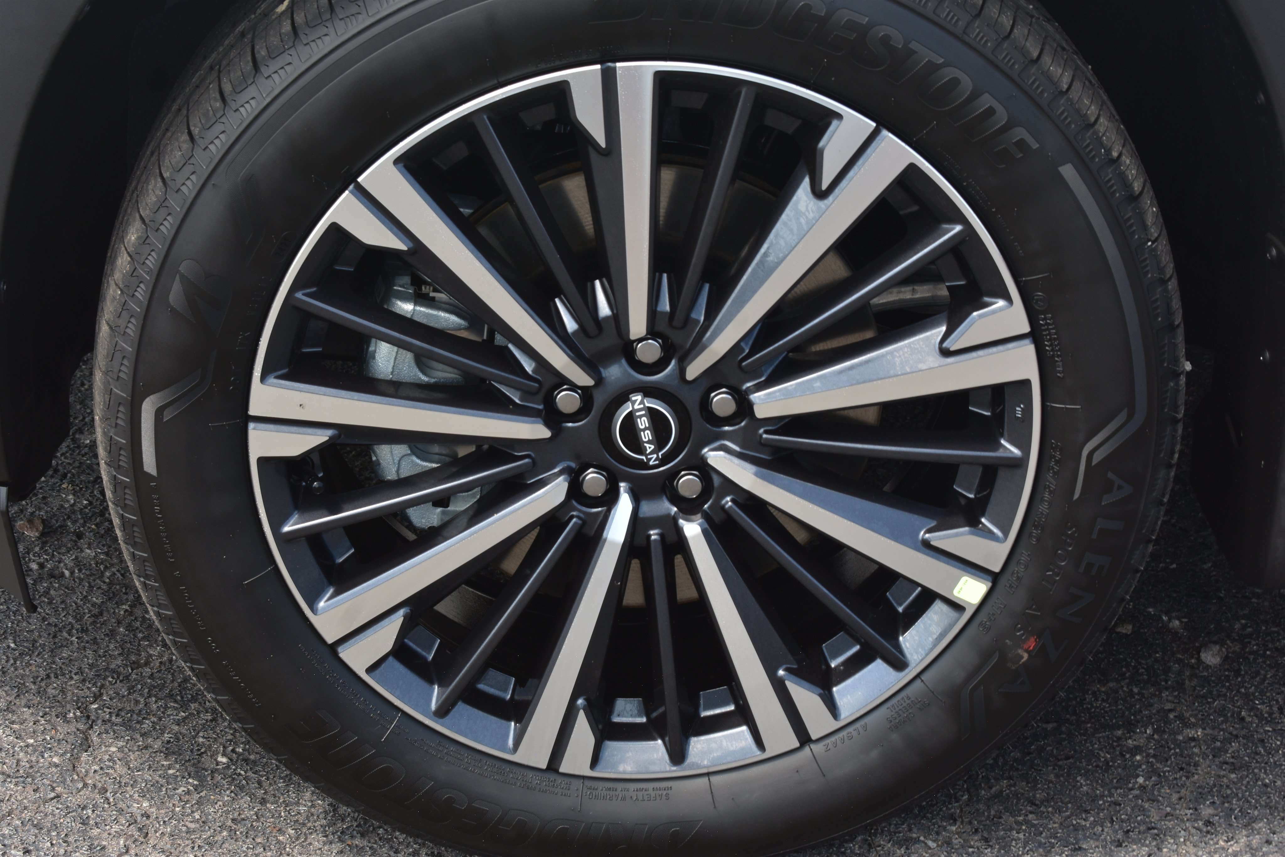New 2026 Everest White Pearl TriCoat Nissan Platinum image 10