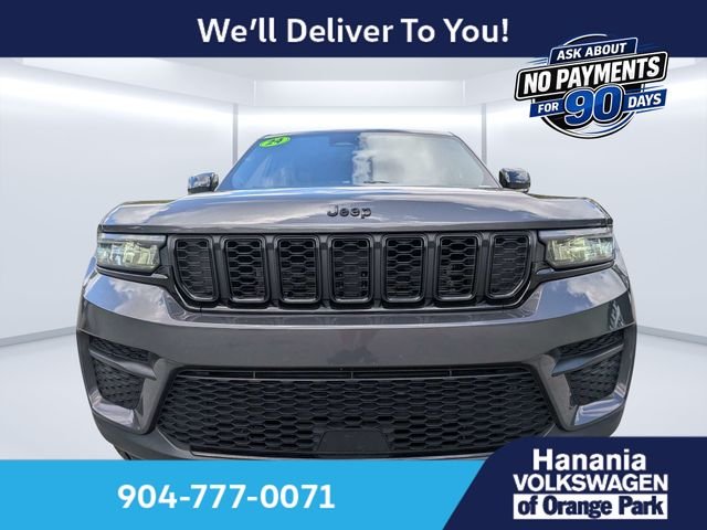 Used 2024 Gray Jeep Altitude image 7