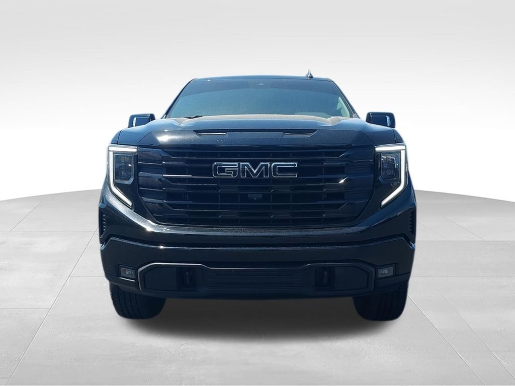 Used 2022 Black GMC Elevation image 3