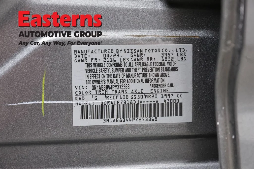 Used 2023 Gray Nissan S image 34