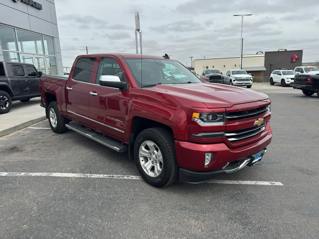 Used 2018 Cajun Red Tintcoat Chevrolet LTZ image 7