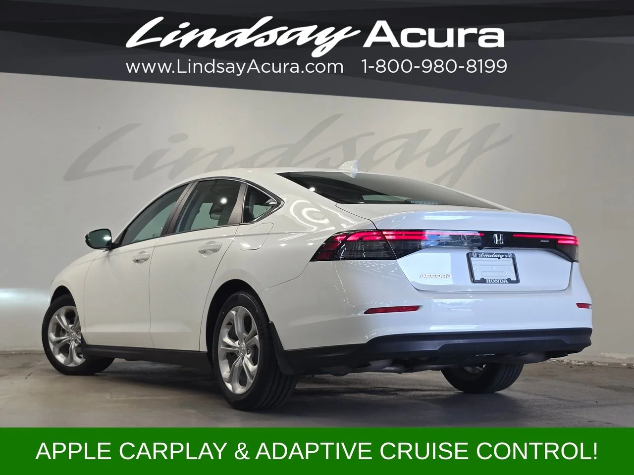 Used 2024 Platinum White Pearl Honda LX image 4