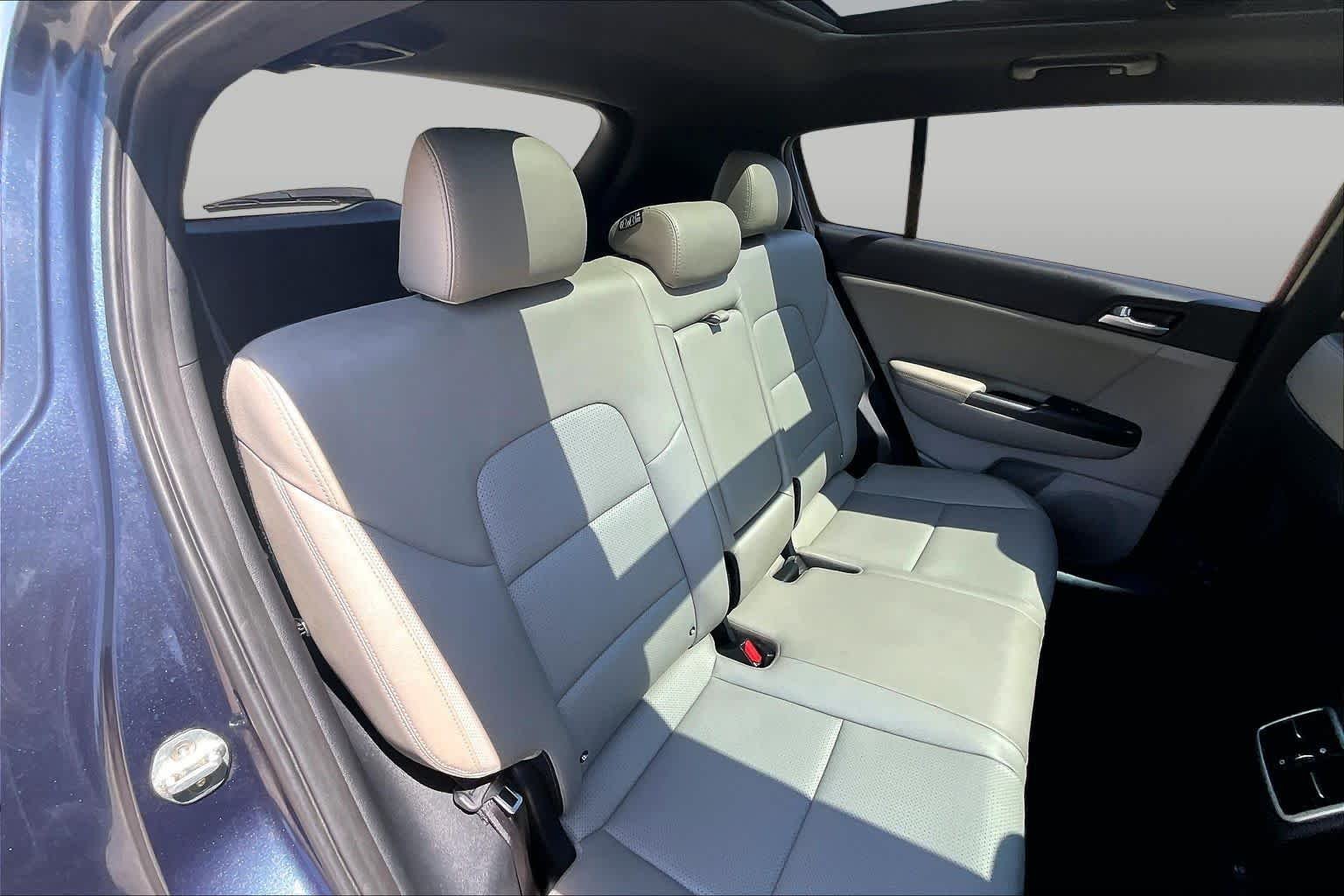 Used 2021 Pacific Blue Kia S image 19