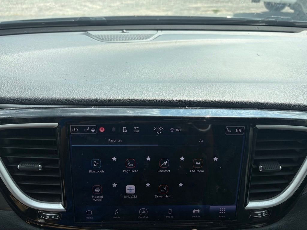 Used 2022 White Chrysler Touring L image 19