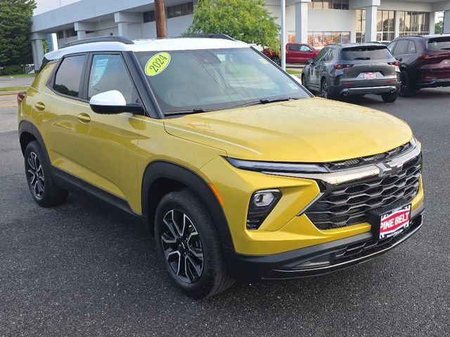 Used 2024 Nitro Yellow Metallic Chevrolet ACTIV image 9