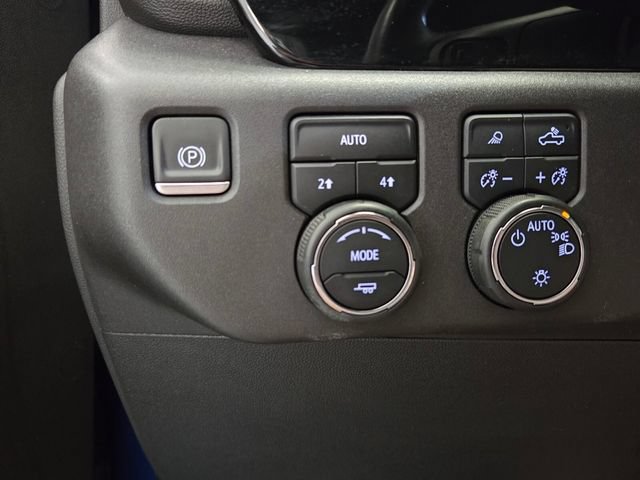 Used 2022 GLACIER BLUE METALLIC Chevrolet LT image 29