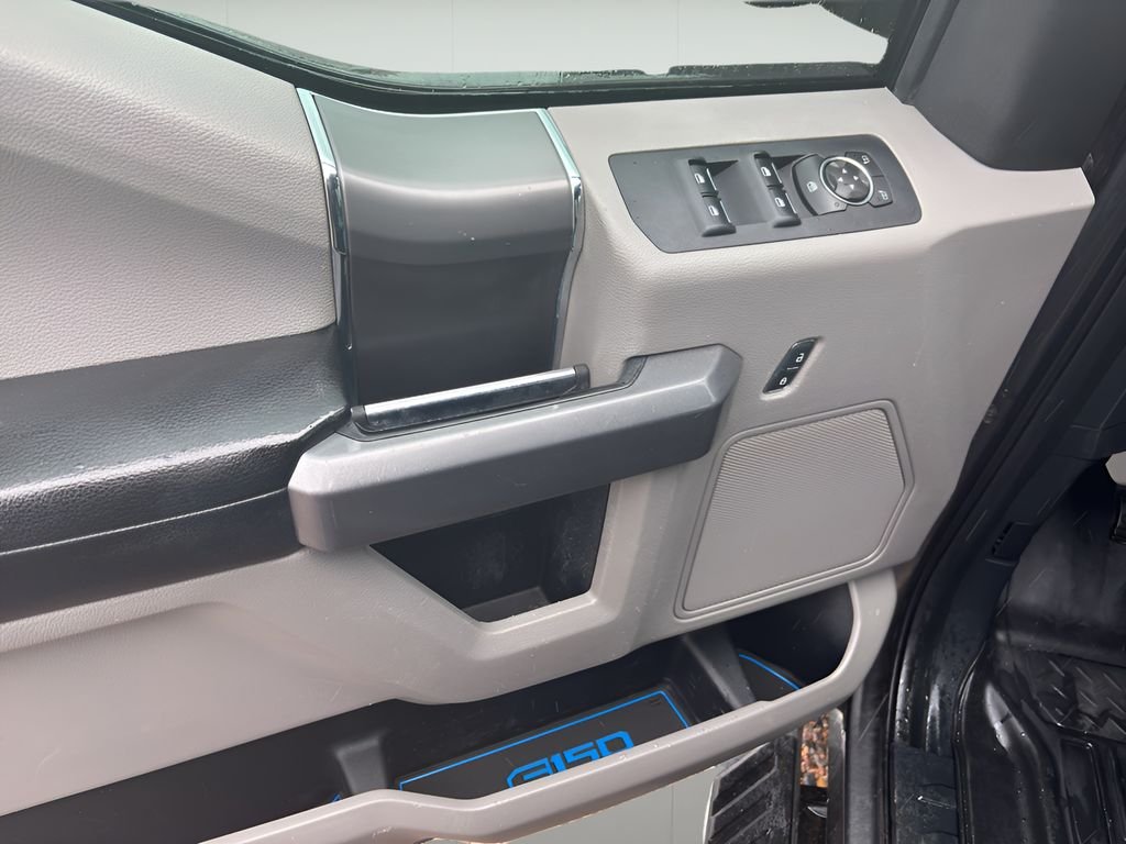 Used 2015 Gray Ford XLT image 26