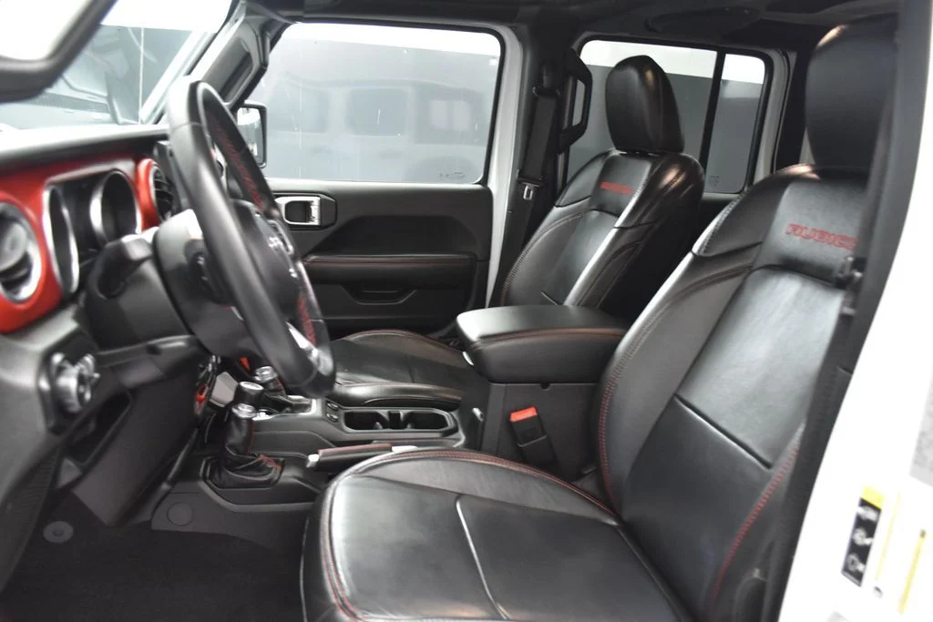 Used 2020 White Jeep Unlimited Rubicon image 18