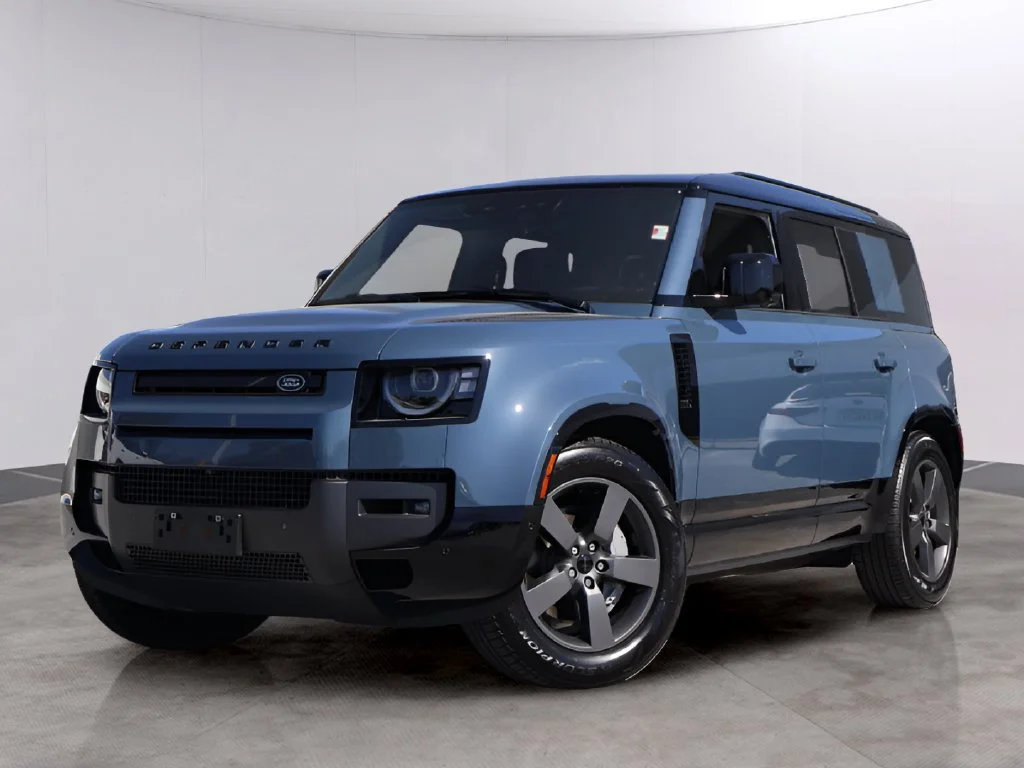 Certified Used 2026 Tasman Blue Metallic Land Rover X-Dynamic SE image 1