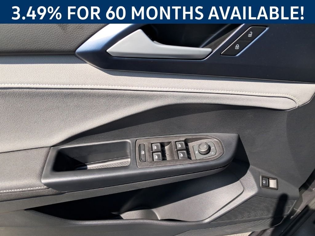 2024 Volkswagen Taos SE - Photo 10