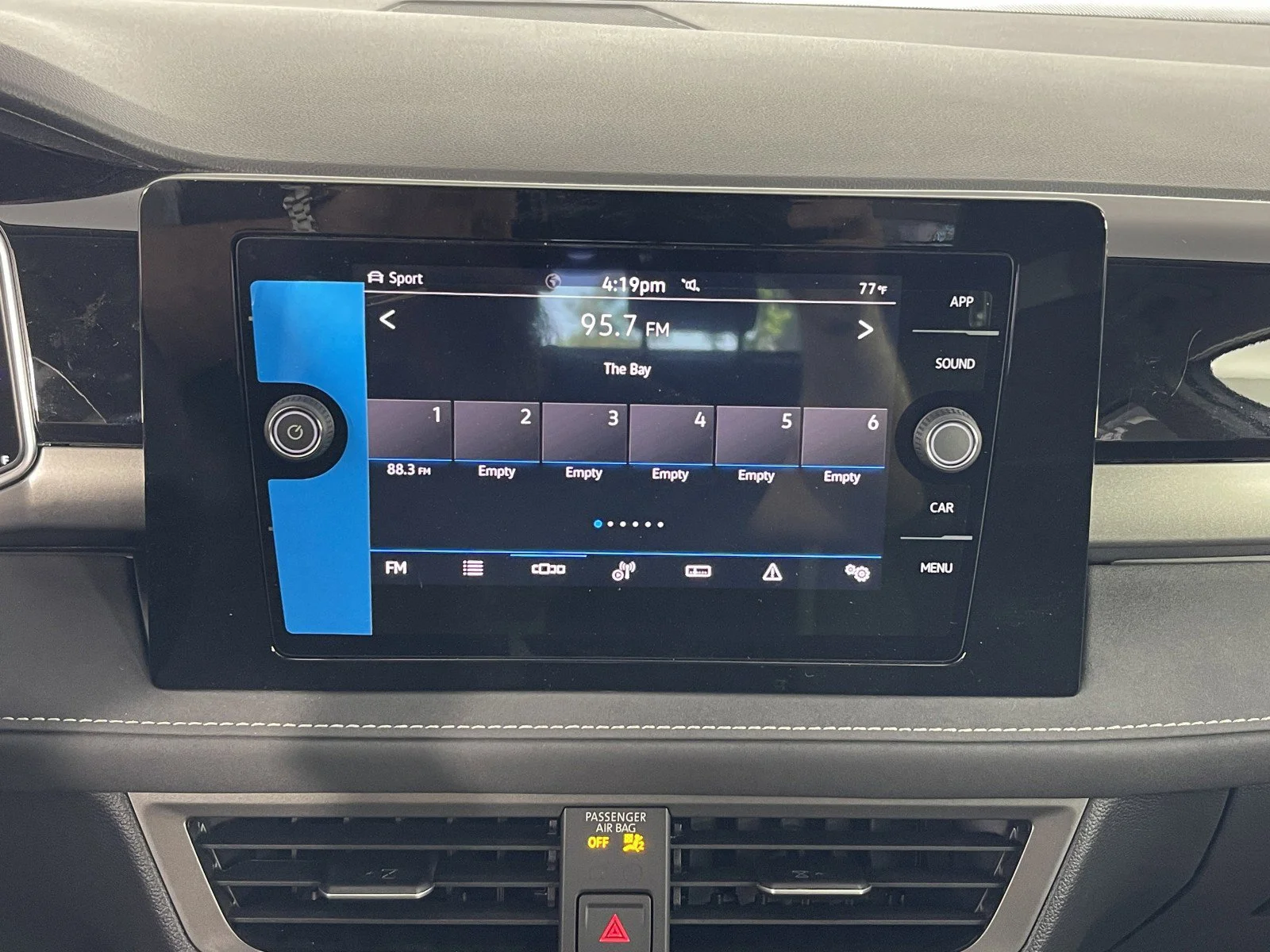 2025 Volkswagen Taos SE Black - Photo 27