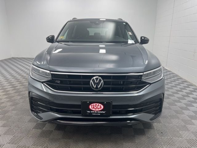 Used 2024 Platinum Gray Metallic Volkswagen 2.0T SE R-Line Black image 3