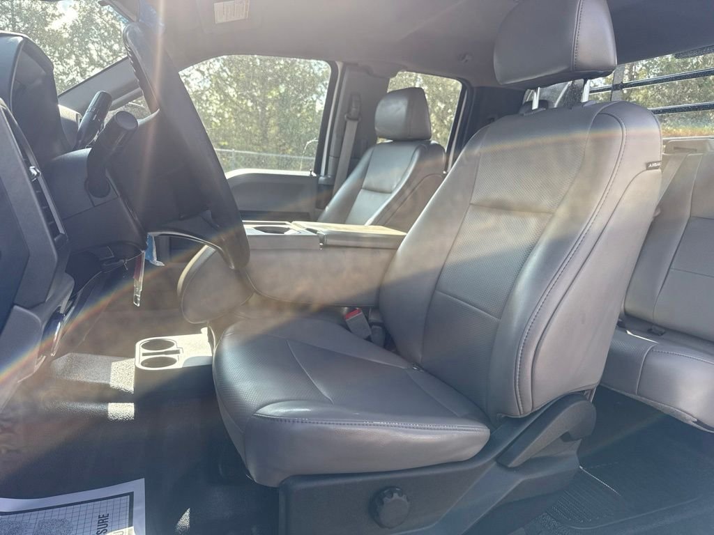 Used 2019 Oxford White Ford XL image 14