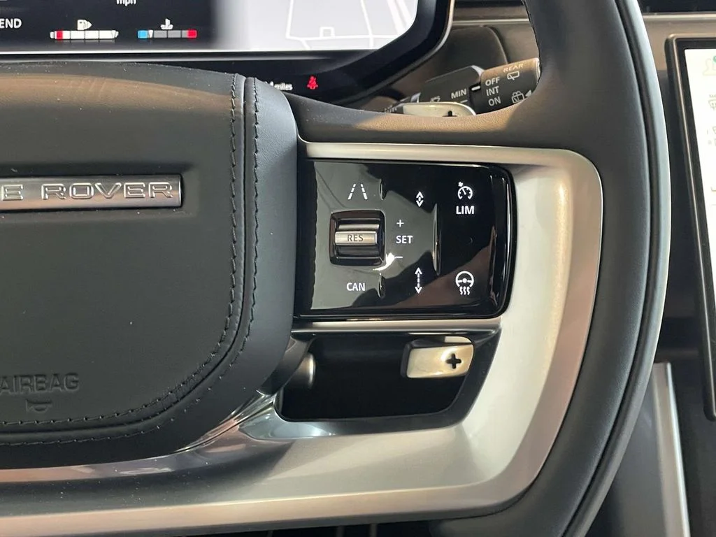 New 2026 Carpathian Grey Land Rover SE image 37