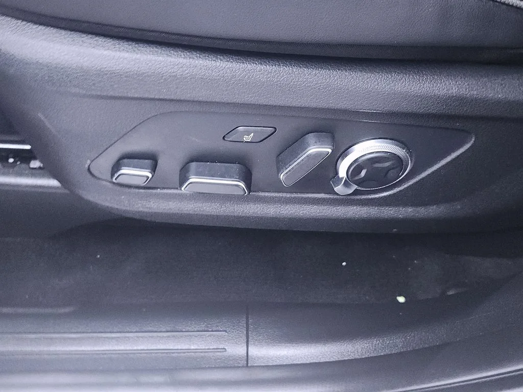 Used 2025 Black Hyundai Calligraphy Night Edition image 14