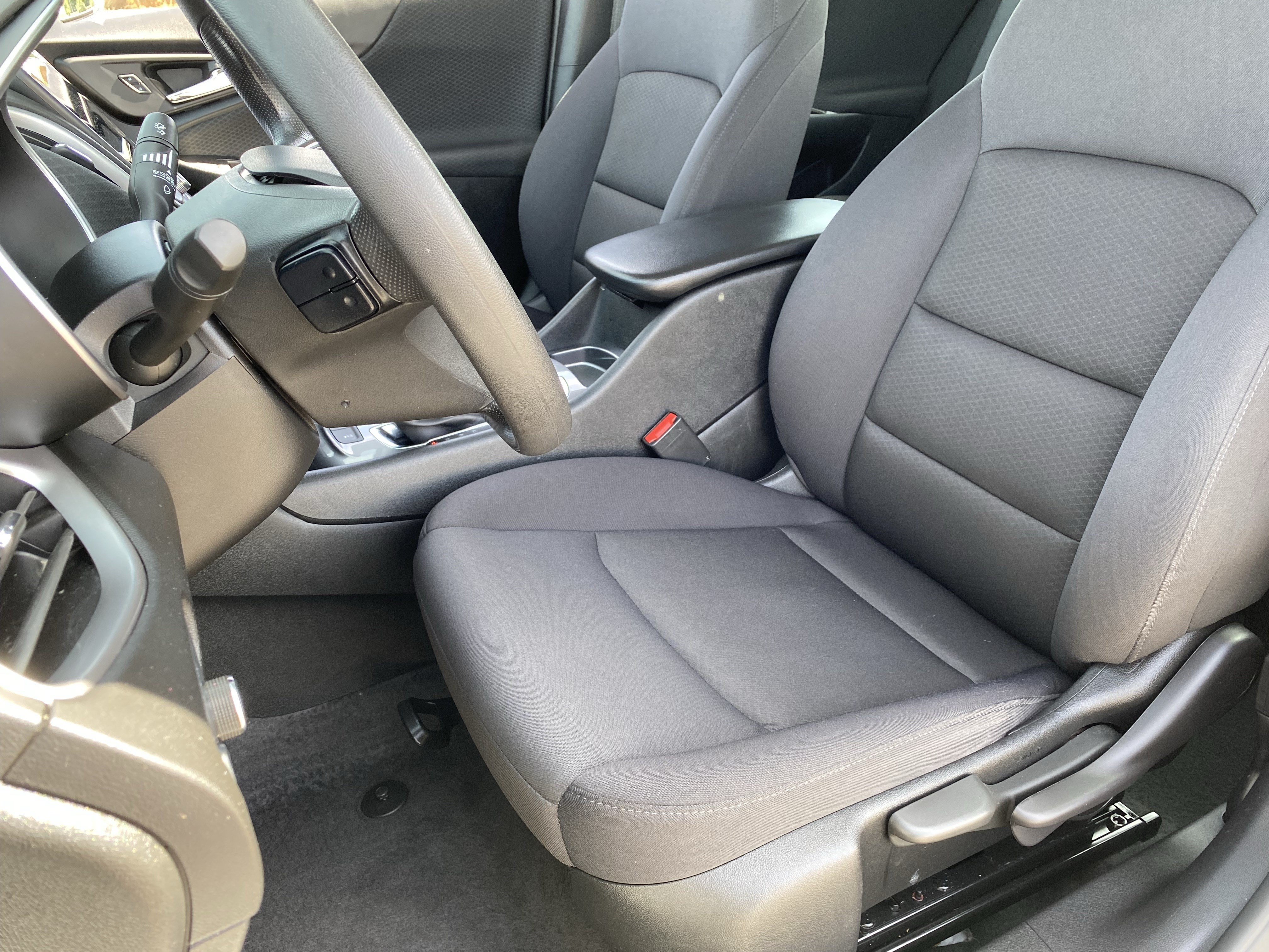 Used 2025 Summit White Chevrolet LS image 15