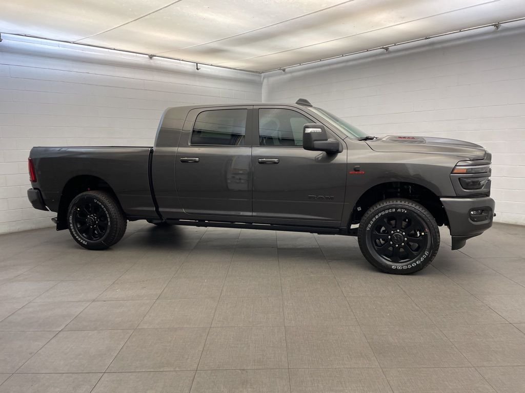 New 2026 Granite Crystal Metallic Clear-Coat Exterior Paint RAM Laramie image 2