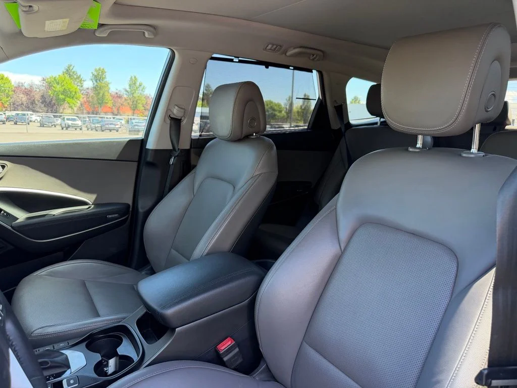 Used 2017 Circuit Silver Hyundai Limited Ultimate image 16