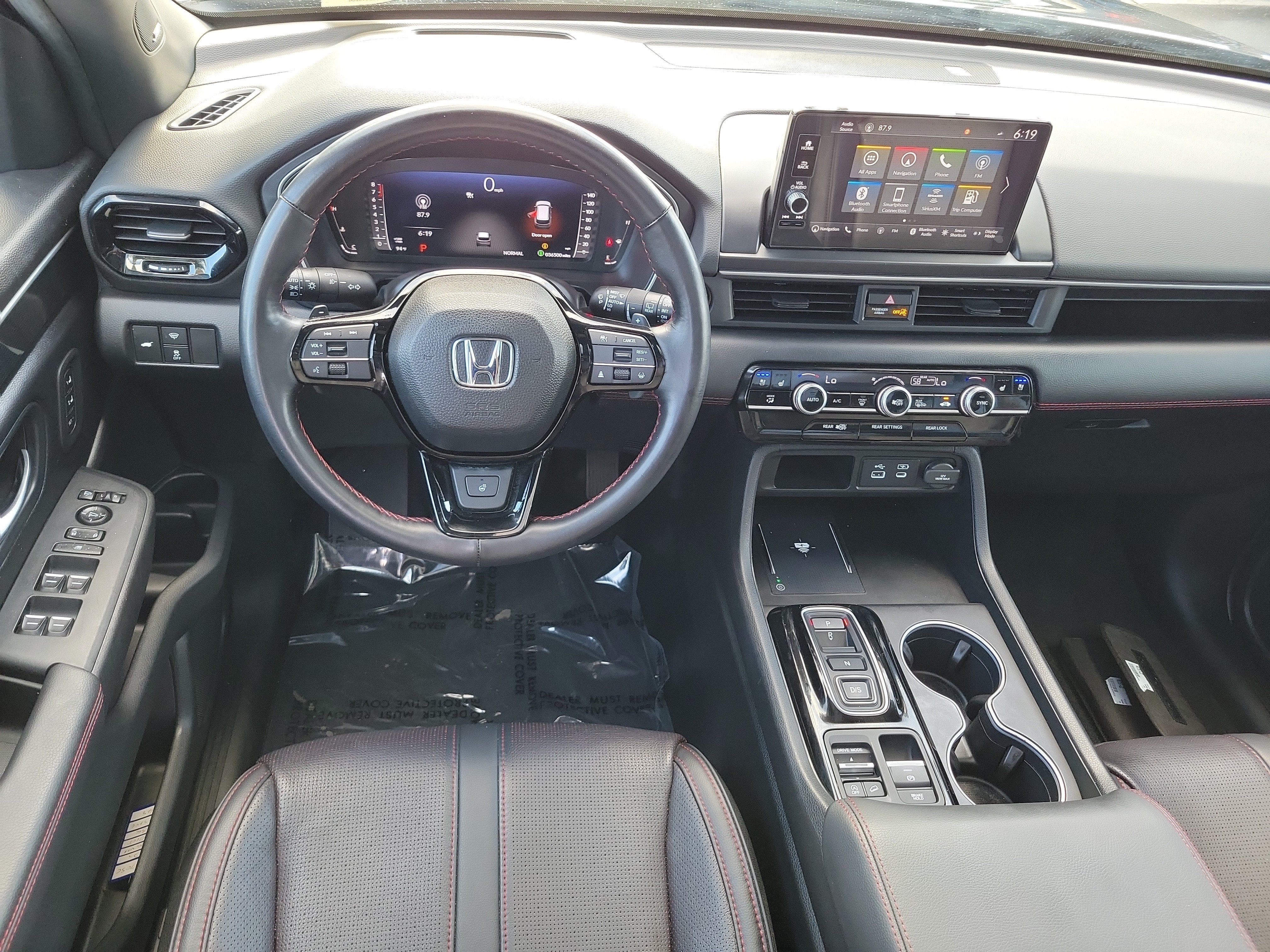 2025 Honda Pilot Black Edition - Photo 48