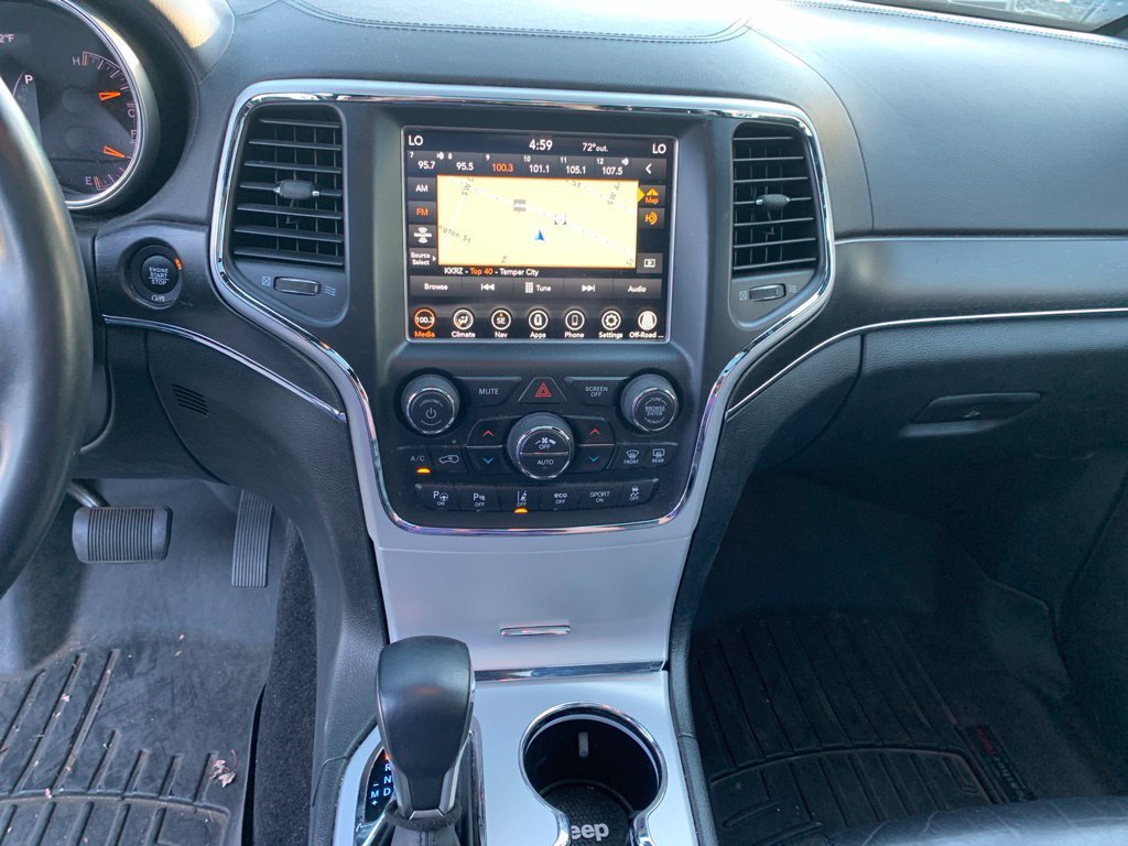 Used 2018 Bright White Clearcoat Jeep Limited image 19