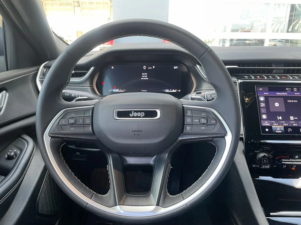 Used 2025 White Jeep Laredo image 18