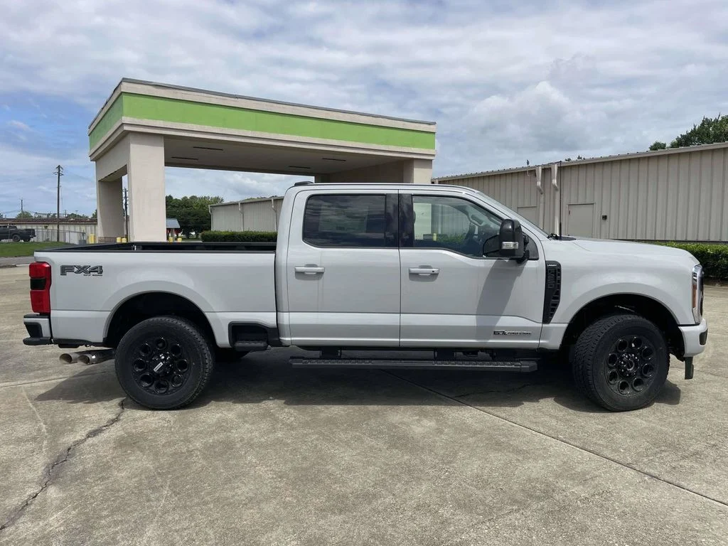New 2026 Avalanche Ford F-250® Lariat® image 2