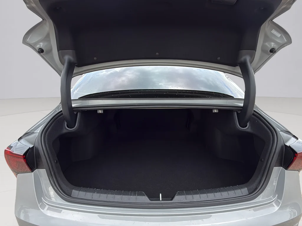 Certified Used 2025 Wolf Gray Kia GT-Line image 30