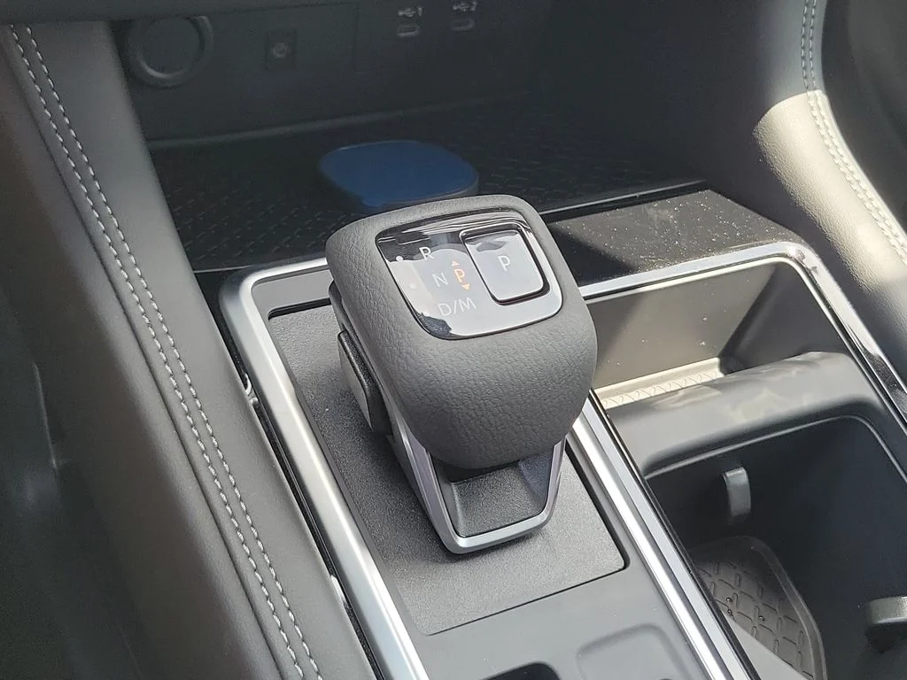New 2026  Nissan Platinum image 32