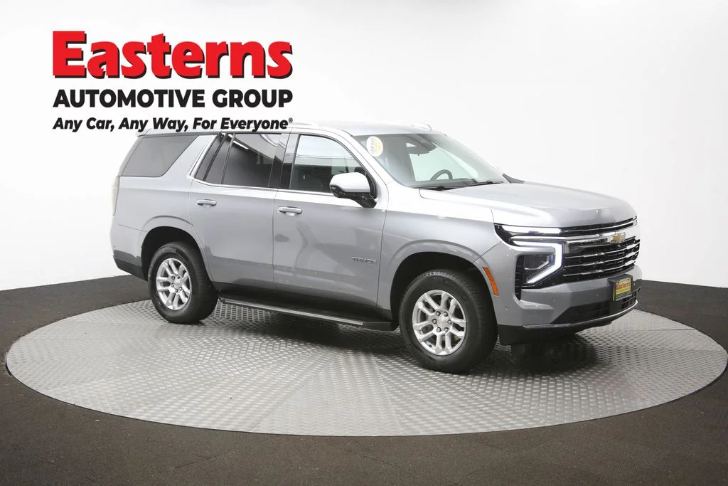 Used 2025 Gray Chevrolet LT image 52