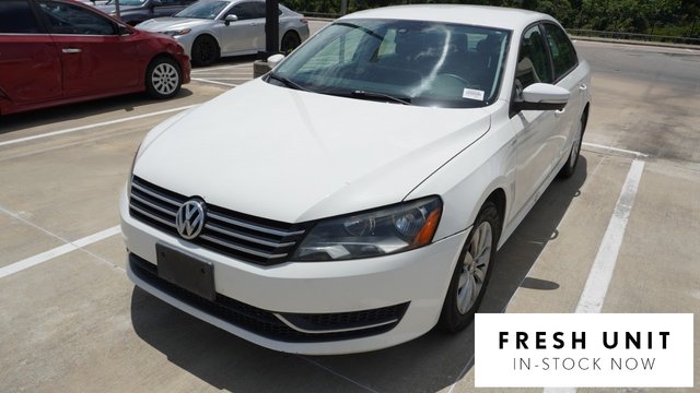 2014 Volkswagen Passat S