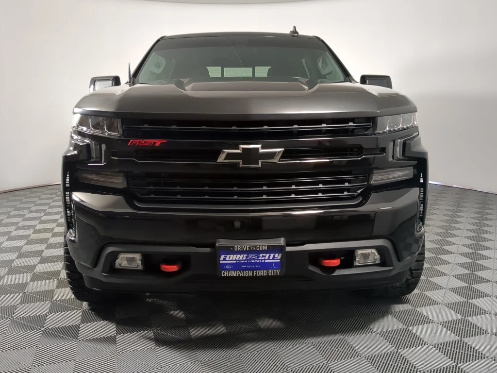 Used 2020 Black Chevrolet RST image 3