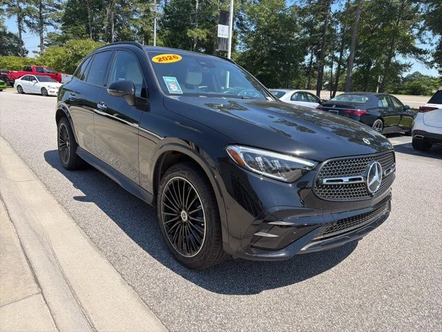 Used 2026 Black Mercedes-Benz GLC 300 image 1